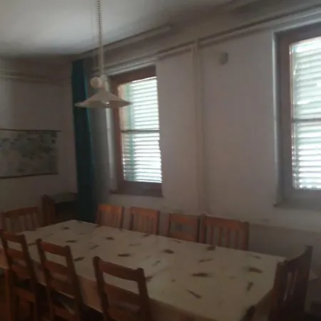 Zsigmond Haz Konukevi *
